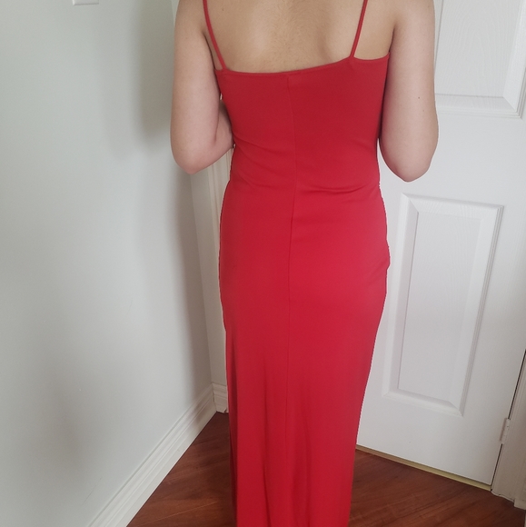 Red Dress - Picture 3 of 4